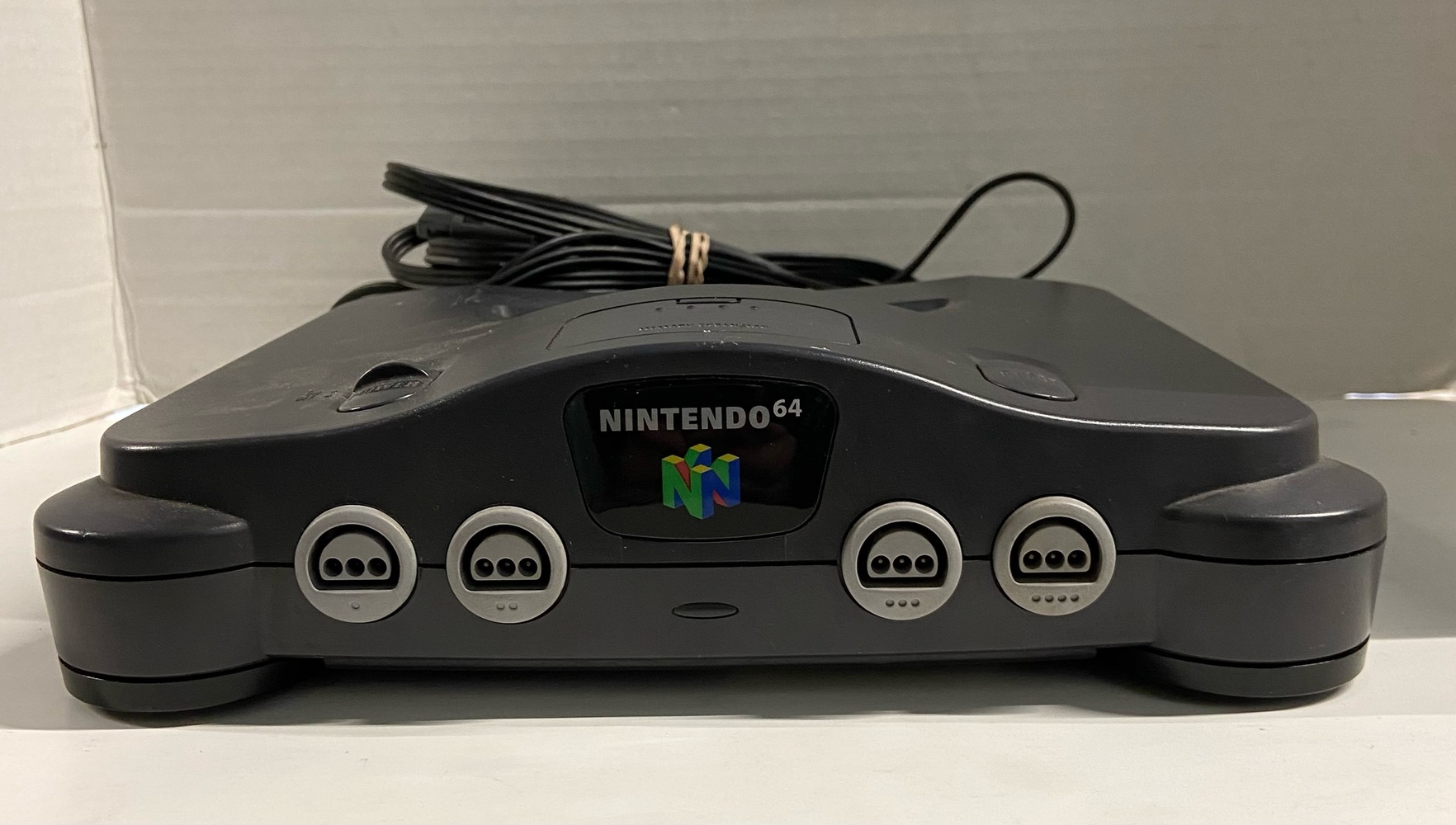 Nintendo N64 With 2 Controllers | Avenue Shop Swap & Sell