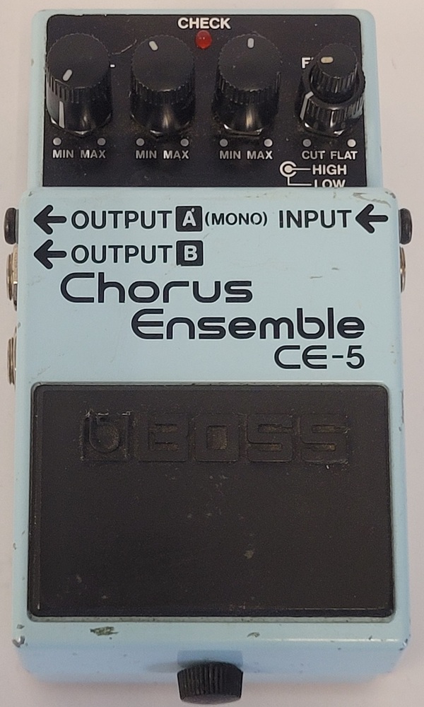 BOSS CE-5 CHORUS ENSEMBLE GUITAR EFFECTS PEDAL | Avenue Shop Swap