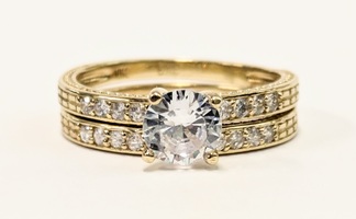 10 Karat Yellow Gold Non-Diamond Wedding Ring Set - Size 7