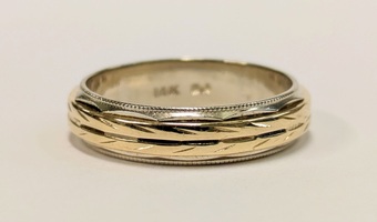 14 Karat Two Tone Gold Band Ring - Size 6