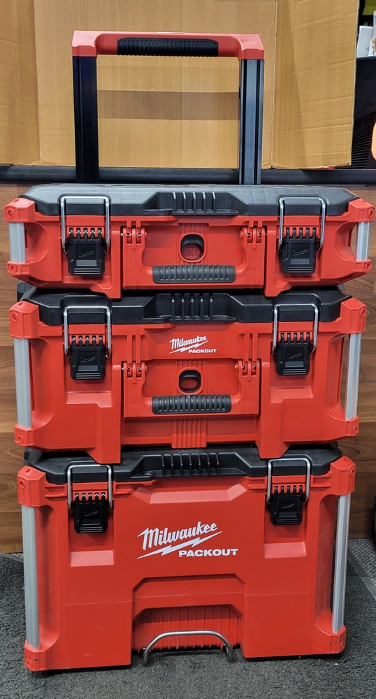 Milwaukee Tool 22