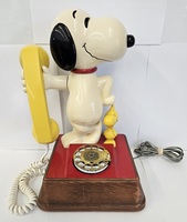 1976 Snoopy and Woodstock Rotary Phone