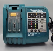 Makita Ni-MH &Li-Ion 7.2-18V Battery Fast Charger Model DC18RA