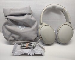 Skullcandy Crusher EVO Headphones with Lined Bag, Manual, and Cord -Chill Gray 